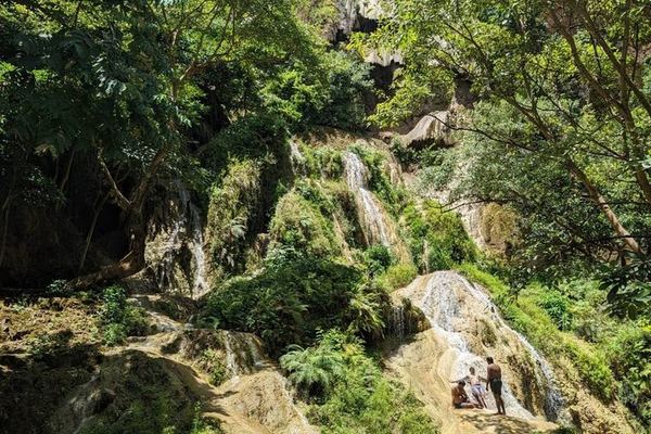 Private Kanchanaburi Day Tour from Bangkok: JEATH Museum, River Kwai and Erawan