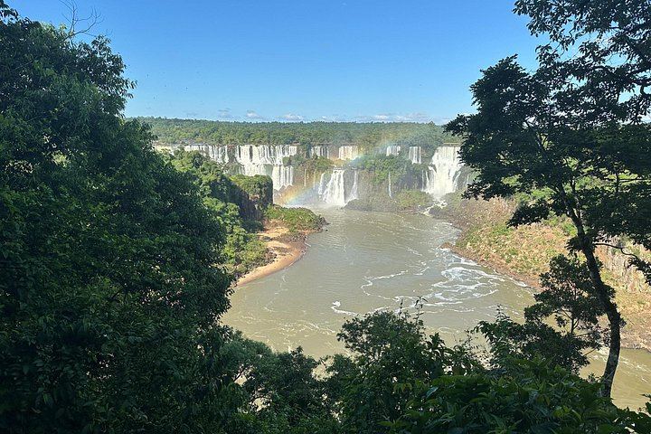 Private Tour of Iguazu Falls, Both Sides, with Bird Park Visit and Macuco Safari Option (2/10)
