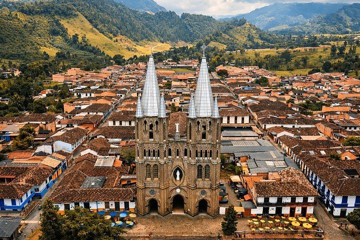 Private Day Tour to Jardín: Willys Jeep to Waterfalls, Coffee and Town Square (6/12)