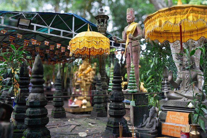 Private Phnom Kulen and Banteay Srei Tour with Guide, Up to 6 Guests, Temple Pass Extra (2/3)