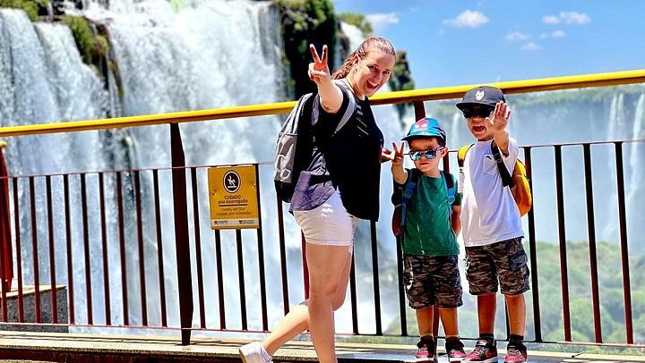 Private Iguassu Falls Brazilian Side Tour with City Drive and Tri-Border Photo Stop (1/10)