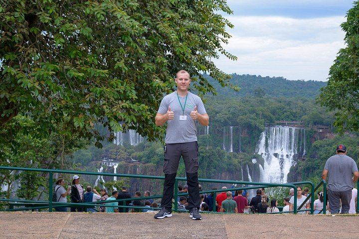 Private Car and Guide to Iguassu Falls Brazilian Side and Bird Park, Foz do Iguacu (10/12)