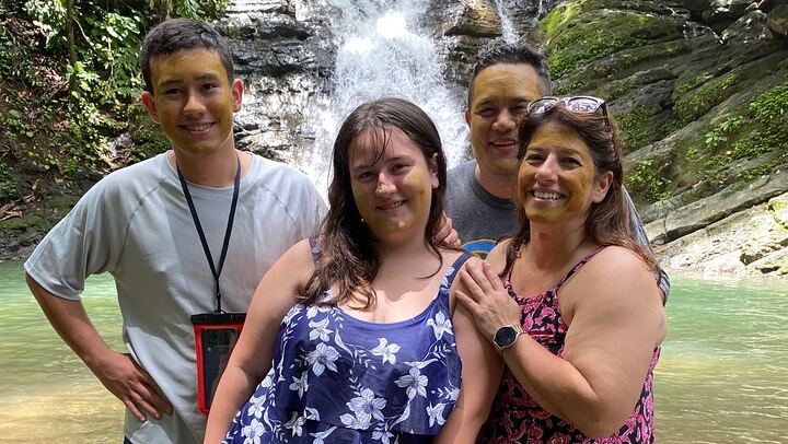 Private 8-Hour Central Pacific Day Trip: Waterfall Jumps, Beaches and Costa Rican Lunch (4/12)