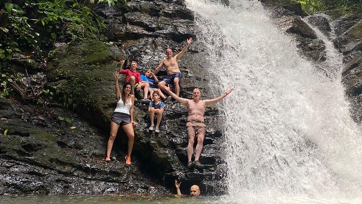 Private 8-Hour Central Pacific Day Trip: Waterfall Jumps, Beaches and Costa Rican Lunch (2/12)
