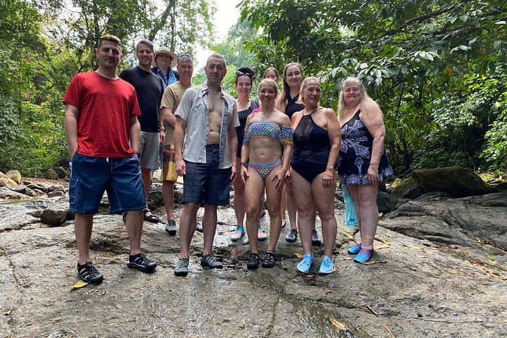 Private 8-Hour Central Pacific Day Trip: Waterfall Jumps, Beaches and Costa Rican Lunch (11/12)