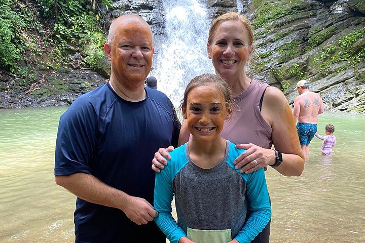 Private 8-Hour Central Pacific Day Trip: Waterfall Jumps, Beaches and Costa Rican Lunch (6/12)