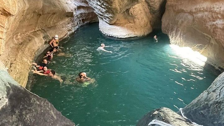 Private Wadi Shab Adventure with Restaurant Lunch Stop, Sinkhole and White Sand Beach (2/12)