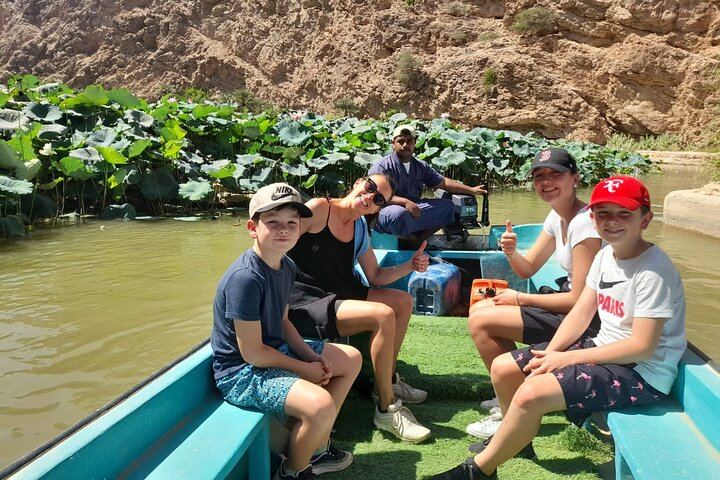 Private Wadi Shab Adventure with Restaurant Lunch Stop, Sinkhole and White Sand Beach (5/12)