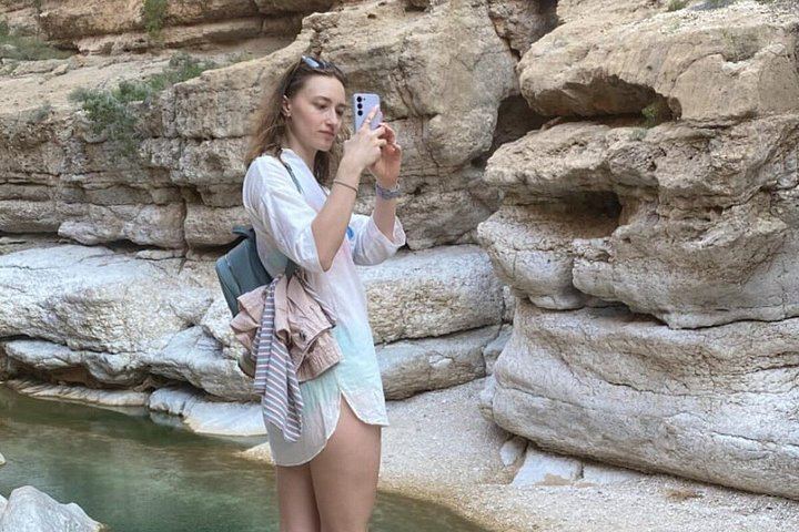 Private Wadi Shab Adventure with Restaurant Lunch Stop, Sinkhole and White Sand Beach (7/12)