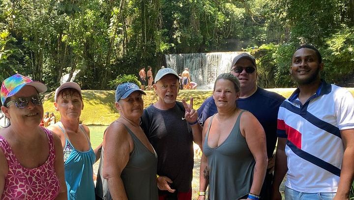 Private YS Falls Zipline and Rope Swing Day from Montego Bay for Up to Six Travelers (2/6)