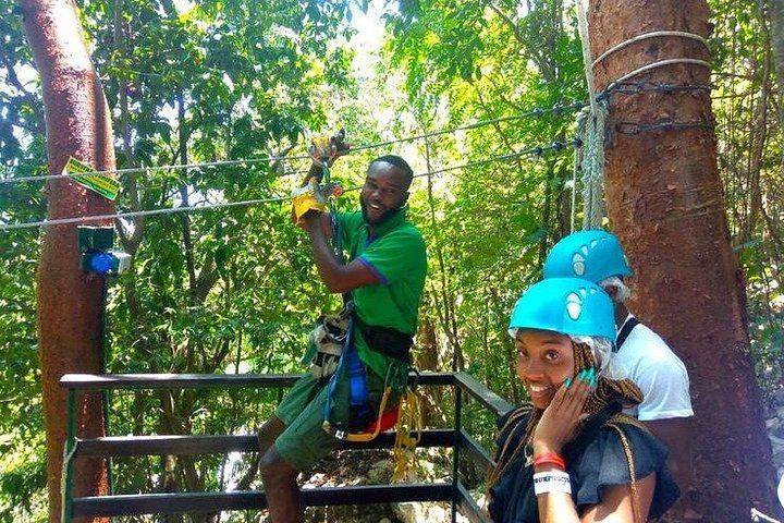 Private Dunn's River Falls Zipline and City Highlights Tour, Hotel or Port Pickup (4/6)