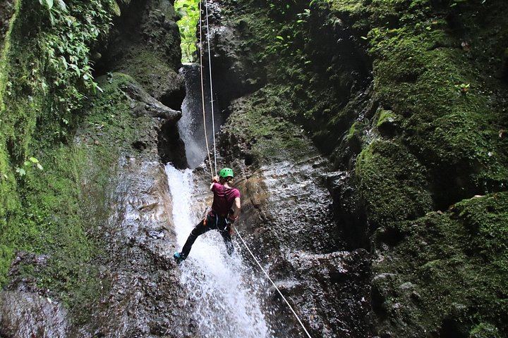 Pure Trek Canyoning near La Fortuna: Four Rappels, Monkey Drop and Lunch (2/9)