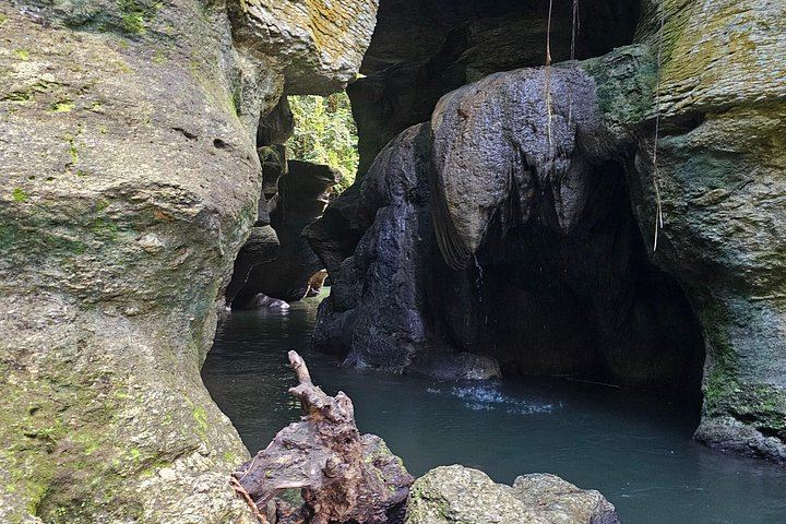 Charco Azul Cave Tubing and Waterfall Hike from Doramar Plaza, Dorado (5/12)