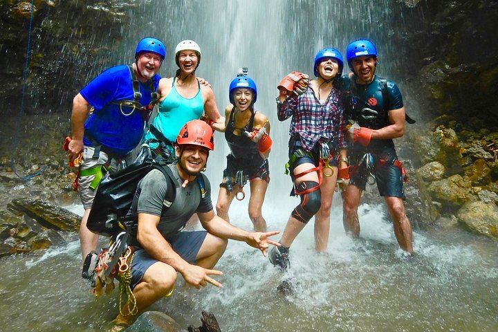 Pure Trek Waterfall Rappel plus Club Rio Activities and Hot Springs, La Fortuna (1/6)
