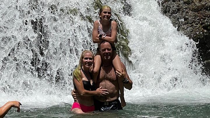Quepos Rainforest Reserve Waterfall Hike with Hanging Bridges and Lunch in a Local Home (2/12)