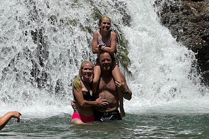 Quepos Rainforest Reserve Waterfall Hike with Hanging Bridges and Lunch in a Local Home (2/12)