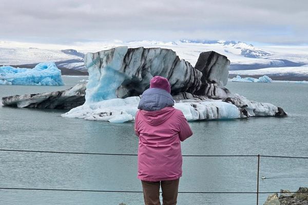 South Coast Day Tour from Reykjavik to Jokulsarlon Lagoon, Diamond Beach and Vik