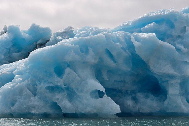 South Coast Full Day Tour with Jokulsarlon Boat Ride, Diamond Beach and Stjornarfoss (12/12)