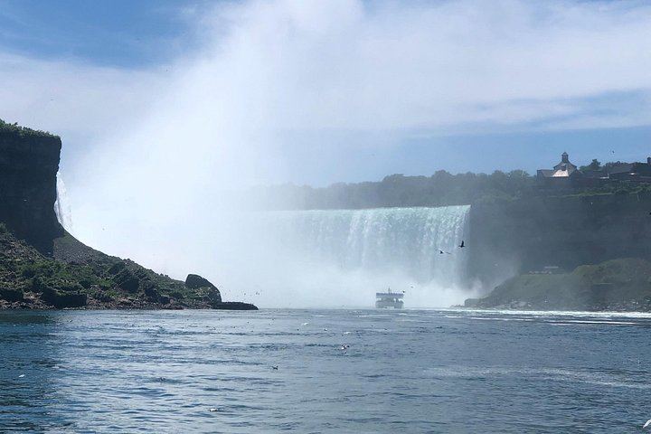 Private Niagara Falls Tour from Toronto by Luxury SUV with Helicopter and Cruise Add-Ons (9/12)