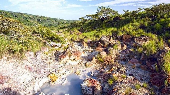 Las Pailas Trail, Oropendola Waterfall and Hot Springs Combo from Hacienda Guachipelin (1/10)