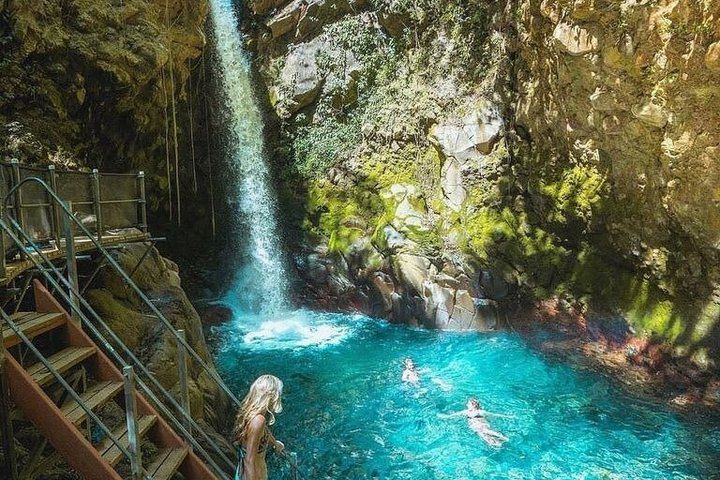 Four Waterfalls Day at Hacienda Guachipelin from Chorreras to Rio Negro with Lunch (5/8)
