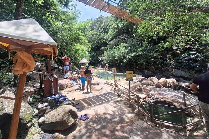 Guided Rincon de la Vieja Hike with Oropendola Waterfall Swim, Lunch and Hot Springs (6/9)