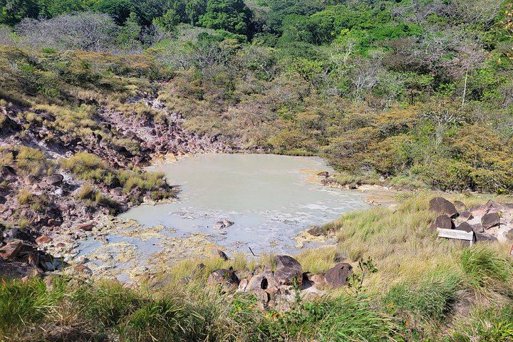 Guided Rincon de la Vieja Hike with Oropendola Waterfall Swim, Lunch and Hot Springs (4/9)