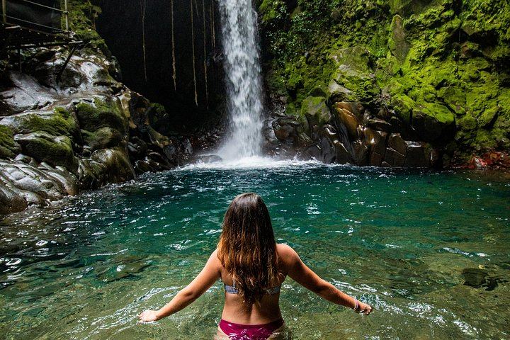 Pure Nature Rincon de la Vieja Hike, Oropendola Waterfall, Lunch and Hot Springs (10/12)