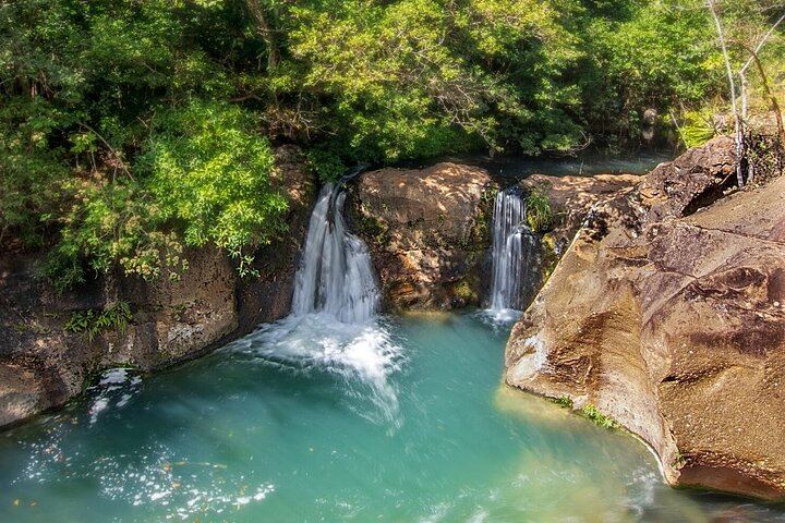 Rincon de la Vieja Horseback Ride to Waterfalls and Blue Pools with Costa Rican Lunch (1/6)