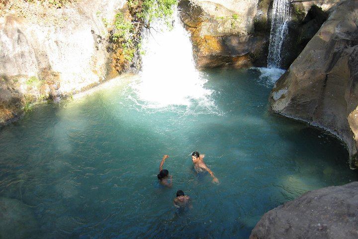 Rincon de la Vieja Horseback Ride to Waterfalls and Blue Pools with Costa Rican Lunch (2/6)