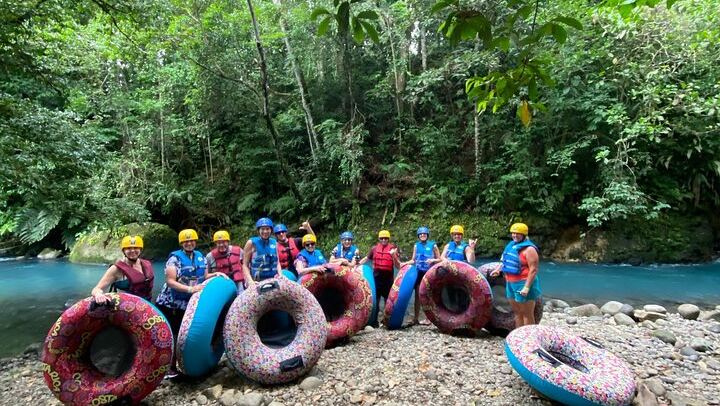 Rio Celeste Combo: Tubing, Blue Waterfall Hike and Wildlife with Lunch (4/12)