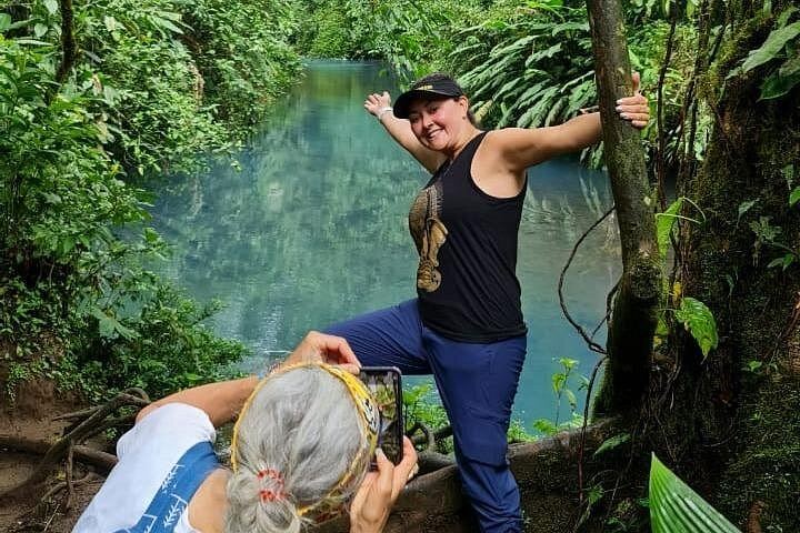 Rio Celeste Nature Hike from the Bijagua Facilities near Tenorio Volcano (7/12)