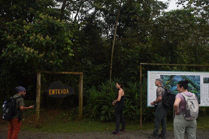 Rio Celeste Hike to Bride's Veil Waterfall, Viewpoint and Hot Springs (11/12)