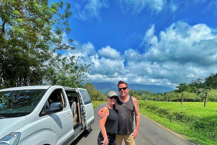 Private Rio Celeste Waterfall Hike with Sloth Sanctuary and Bijagua Lunch (12/12)