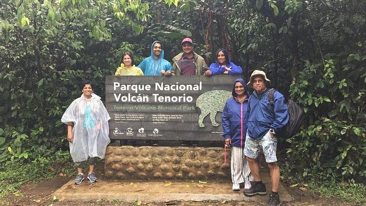Rio Celeste Waterfall and Sloth Watching Tour from San Jose to Tenorio Park (3/12)