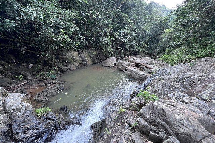 Salto de Pilar Cliff Jumping Hike with 5 to 30 Foot Jumps and Life Jackets (6/10)