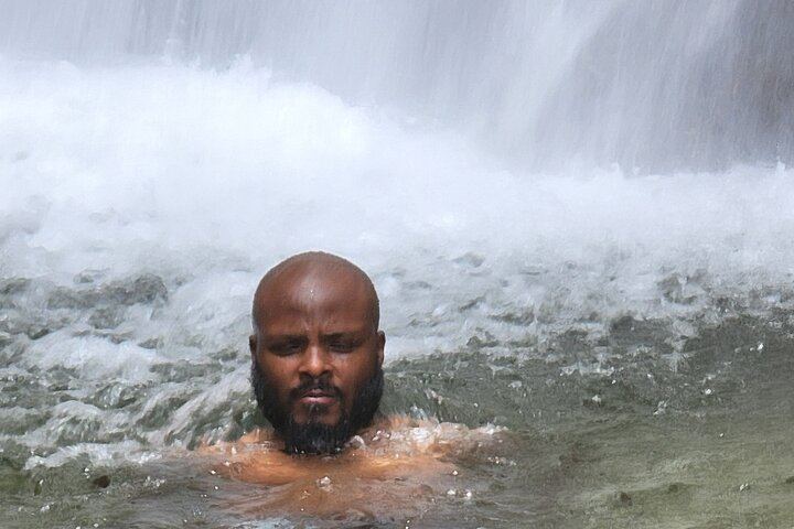 Chorro de las Campanas Half-Day Hike and Waterfall Dip, Envigado Reserve (10/12)
