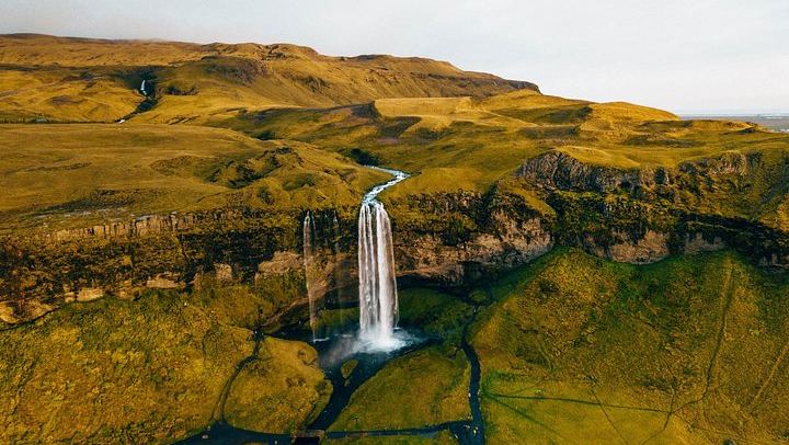 Hidden Iceland Private South Coast Tour with Lava Show and Solheimajokull Glacier Walk (1/12)