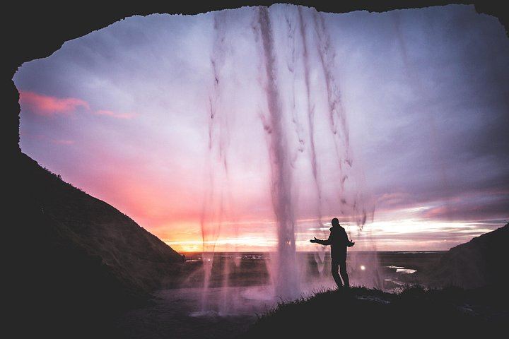 Hidden Iceland Private South Coast Tour with Lava Show and Solheimajokull Glacier Walk (5/12)