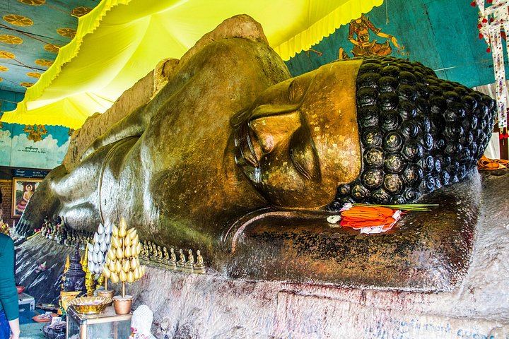 Phnom Kulen Day Tour by US Army Jeep from Siem Reap with Guide, Snack and Lunch (8/12)