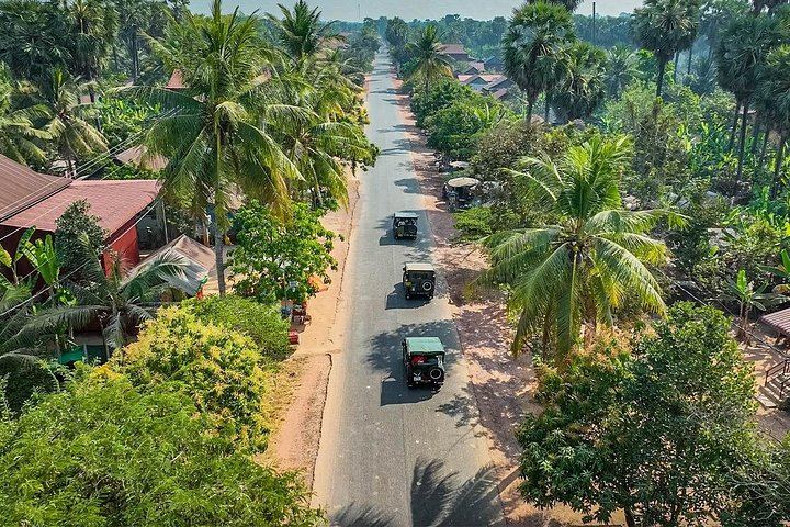 Phnom Kulen Day Tour by US Army Jeep from Siem Reap with Guide, Snack and Lunch (4/12)