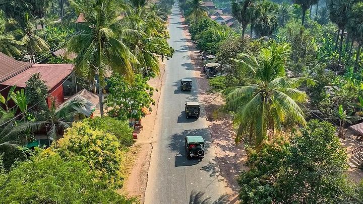 Phnom Kulen Day Tour by US Army Jeep from Siem Reap with Guide, Snack and Lunch (4/12)