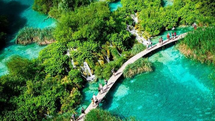 Plitvice Lakes from Zadar with Pre-Booked Gate 1 Tickets, Boat, Train and Free Time (3/12)
