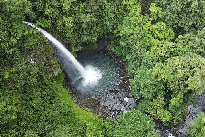 La Fortuna Waterfall Skip-the-Line Admission Ticket with River Trail and Viewpoint Access (3/12)