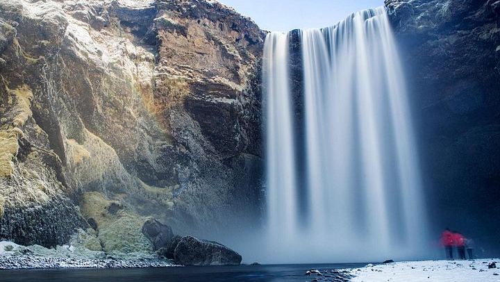 Winter South Coast Day Tour with Gljufrabui, Reynisfjara and Glacier Touch (1/8)