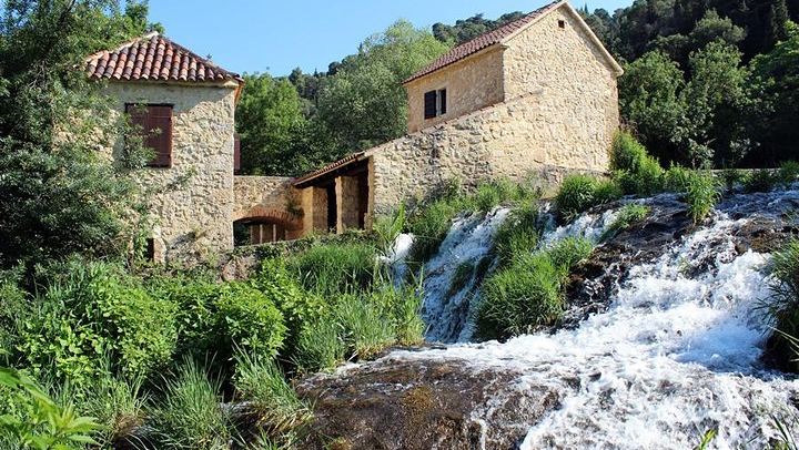 Krka Waterfalls and Primosten Day Trip from Split or Trogir with South Tours (2/12)