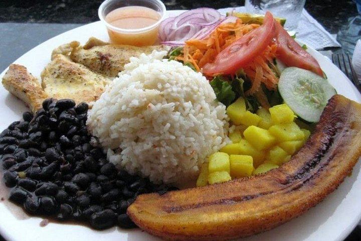 Llanos de Cortes Cliff Jump, 1-Hour Rio Celeste Hike and Sloth Walk (6/12)