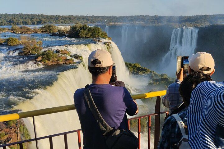 Small Group Iguazu Falls Day Tour, Argentina and Brazil Sides with Guide (2/12)