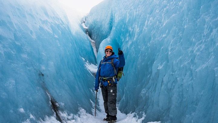 13.5-Hour South Coast Tour with 1.5-Hour Beginner Glacier Hike, Small Group (3/12)