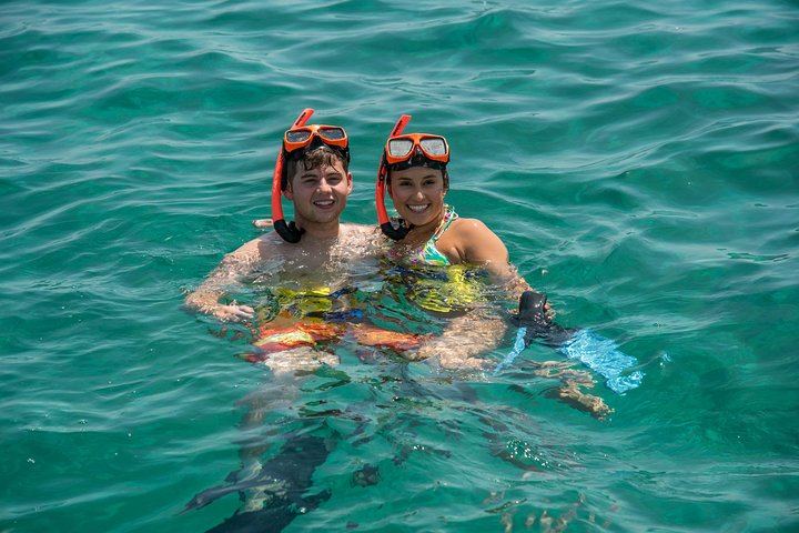 Four-Hour Dunn's River Falls Catamaran Cruise with Live DJ and Open Bar (5/12)